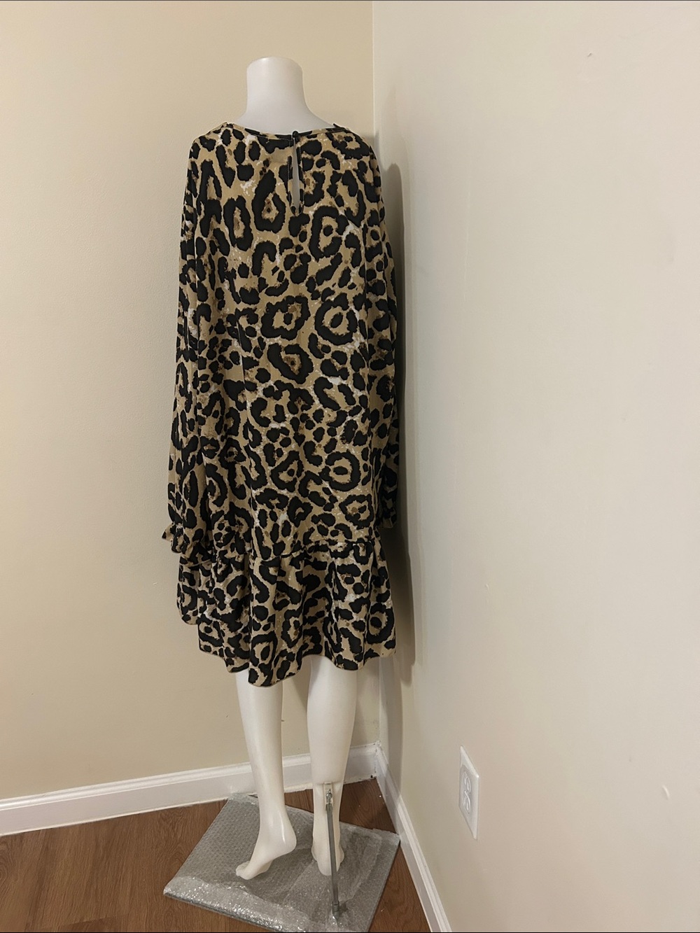 SHEIN Beige and Black Leopard Print Ruffle Hem Dress - Picture 4 of 4